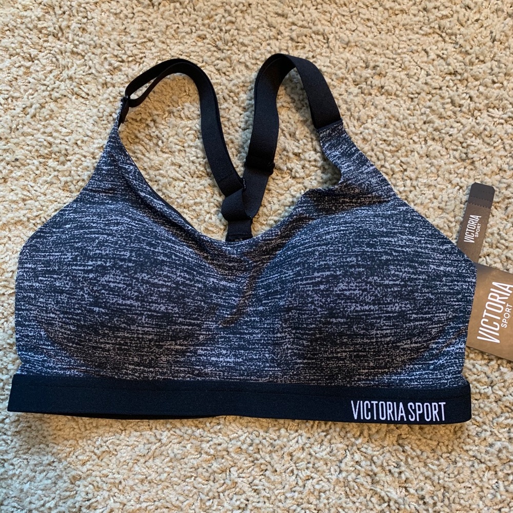Victoria Sport NWT Lightweight Sports Bra (34C)